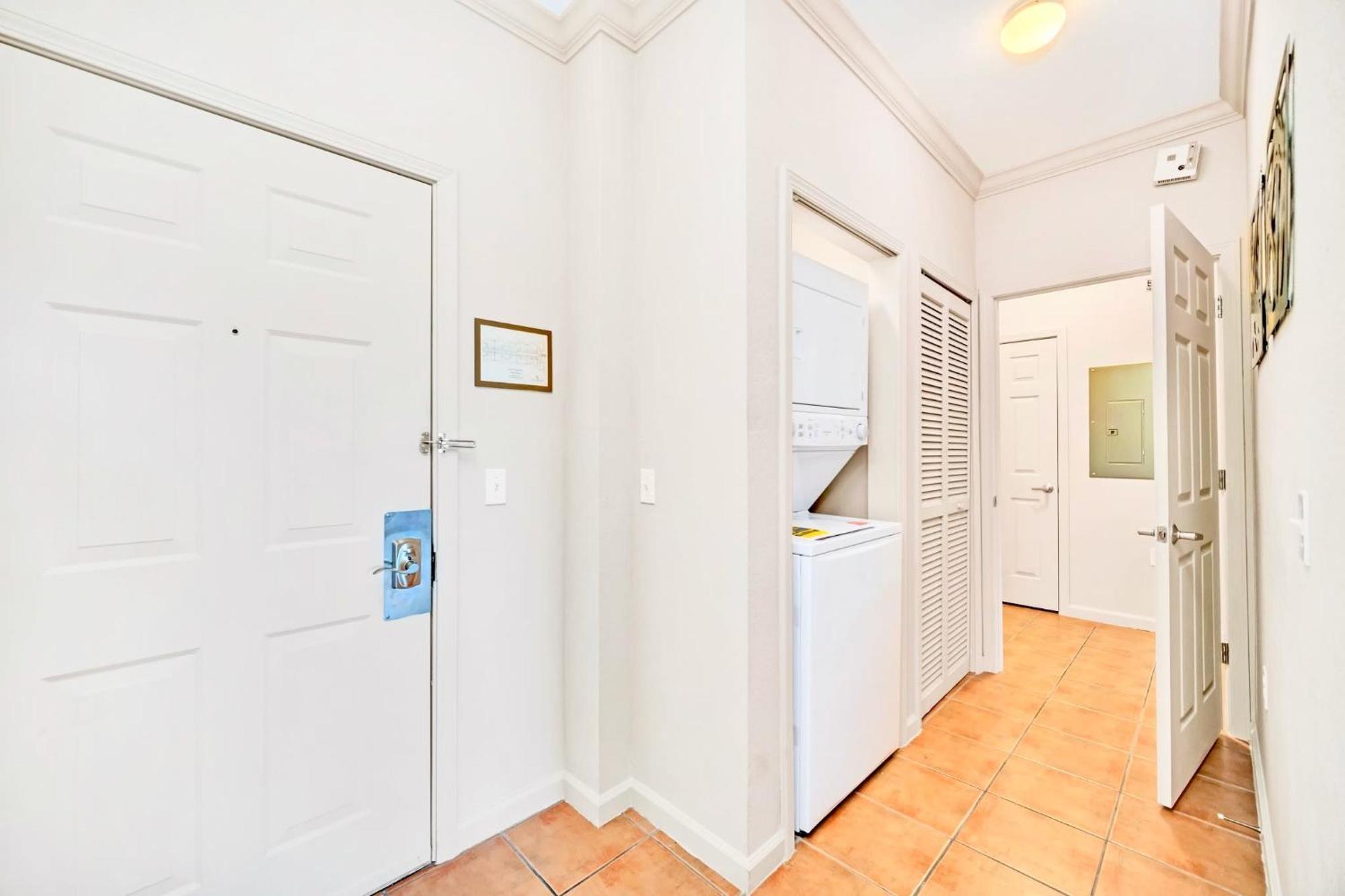 Bright Condo - 2Br With Pool & Hot Tub, Near Disney! 올랜도 외부 사진