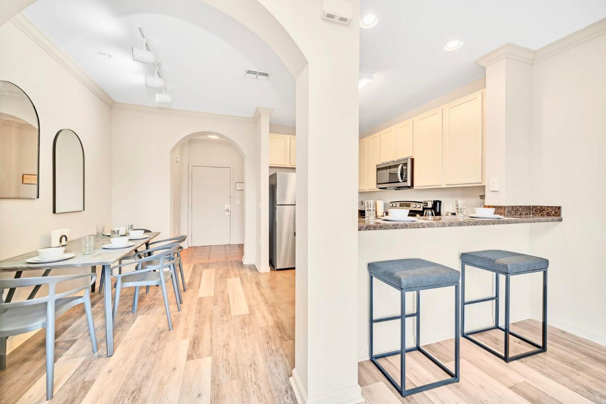 Bright Condo - 2Br With Pool & Hot Tub, Near Disney! 올랜도 외부 사진